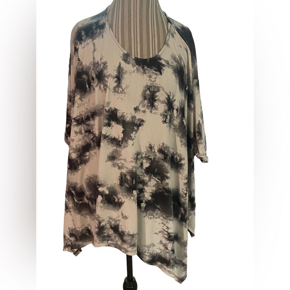 Jodifl size small shawl style top like new